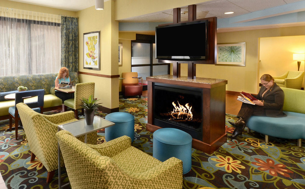 Hampton Inn Charlotte North Lake Norman Корнелиус Екстериор снимка