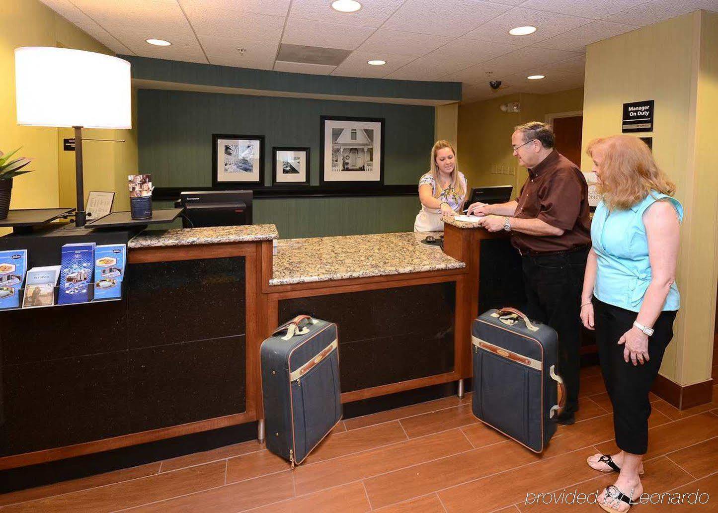 Hampton Inn Charlotte North Lake Norman Корнелиус Екстериор снимка